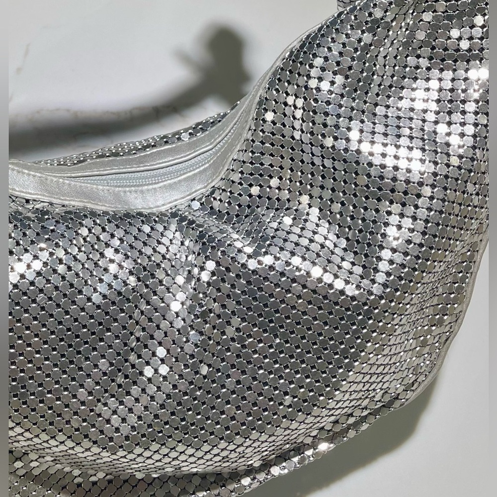 🥳🥳NEW BUENO Mesh Silver Hobo Dressy Shoulder Bag, Silver - Picture 3 of 8